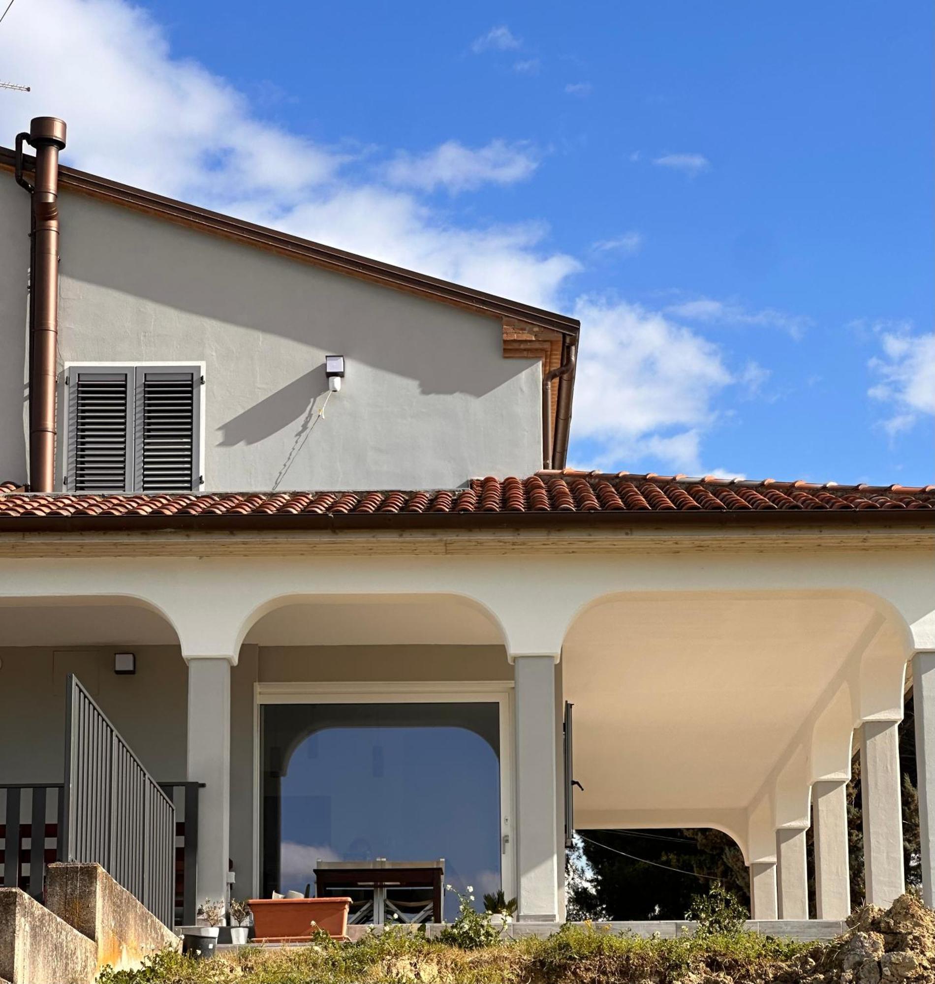 Bed and Breakfast La Sosta Di Guido A Tavullia Exterior foto