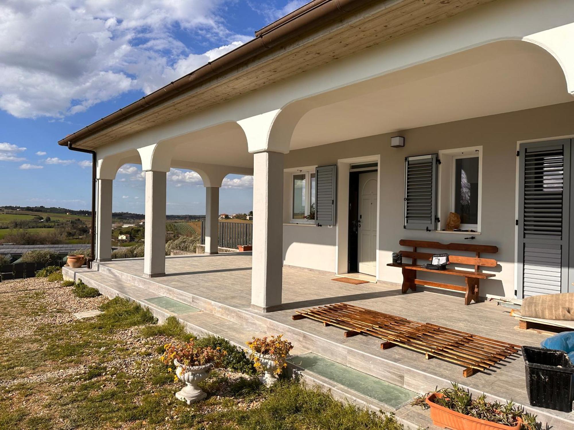 Bed and Breakfast La Sosta Di Guido A Tavullia Exterior foto
